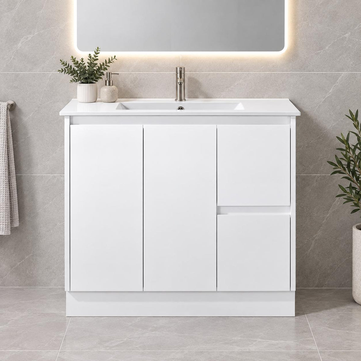 Felix 900mm MDF Polyurethane Vanity Right Hand Draws on Kickboard - 900x460x880mm