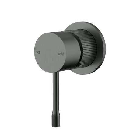 Linie Wall Mixer Trim Kit – detail view